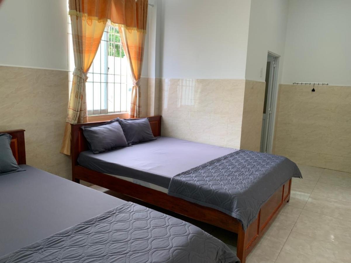 Nha Nghi Ty Hoa Nam Du Bed & Breakfast Eksteriør bilde